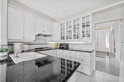 7362 Waverley Avenue, Burnaby, BC, Burnaby — Single Family Residence for sale