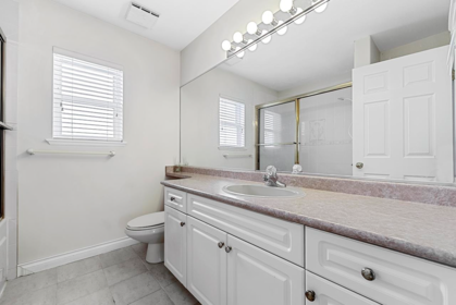 Primary Bathroom Photo of 7362 Waverley Avenue, Burnaby, BC