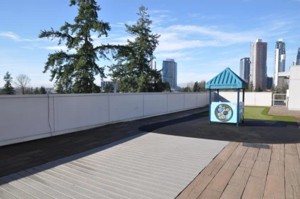 Garden / Landscaping Photo of 506 13978 Fraser Highway, Surrey, BC