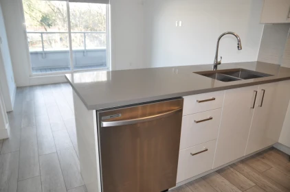 Kitchen Island Photo of 506 13978 Fraser Highway, Surrey, BC