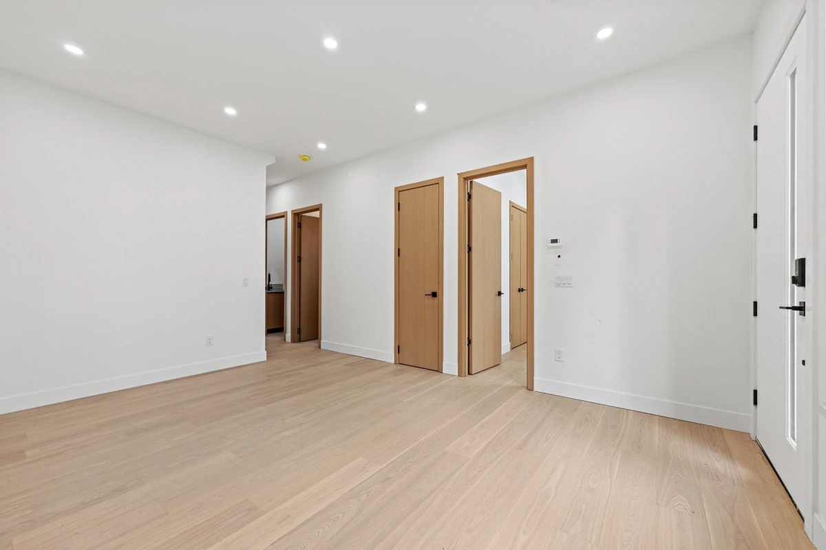 Family Room Photo of 4 5091 Buxton Street, Burnaby, BC