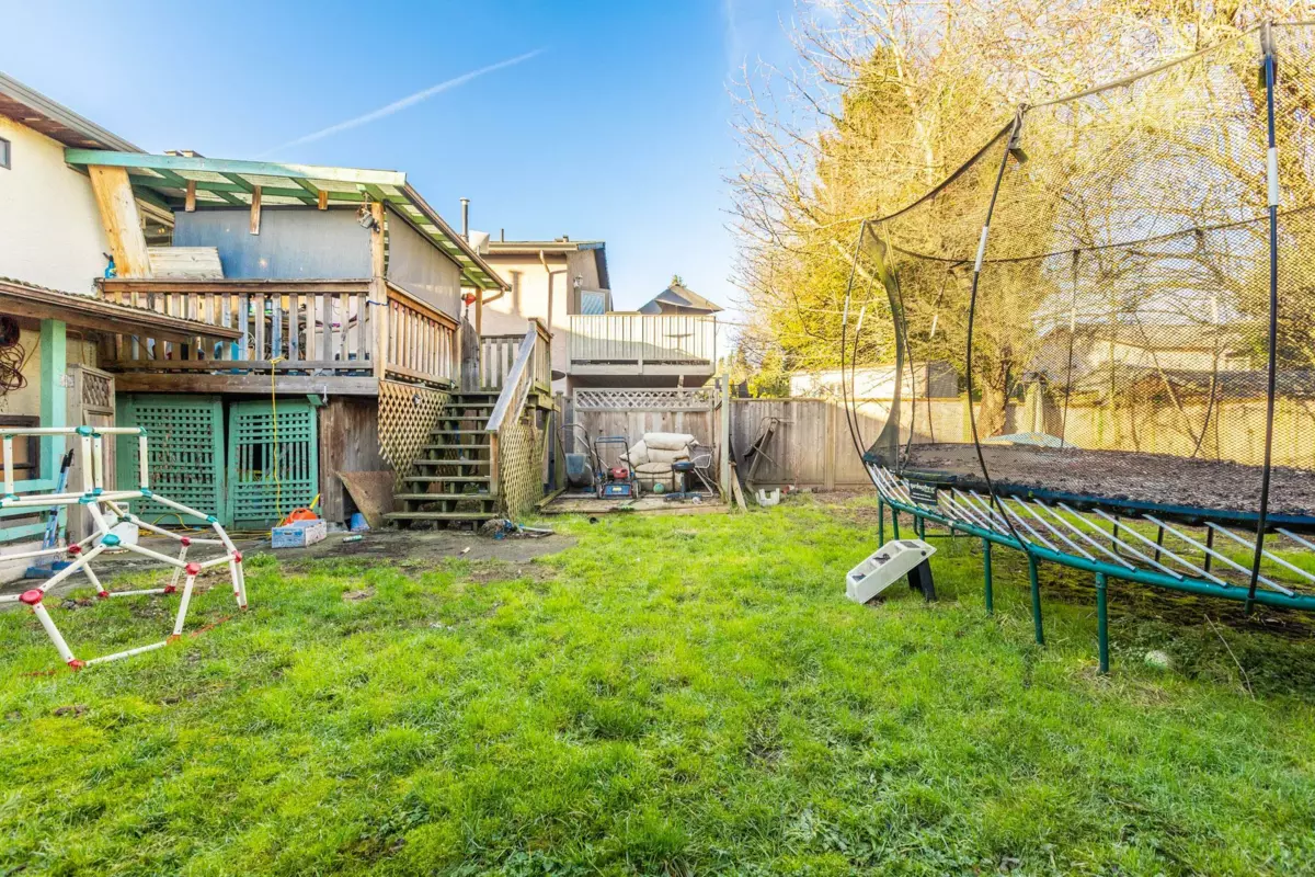 Backyard Photo of 2637 Wildwood Court, Langley, BC