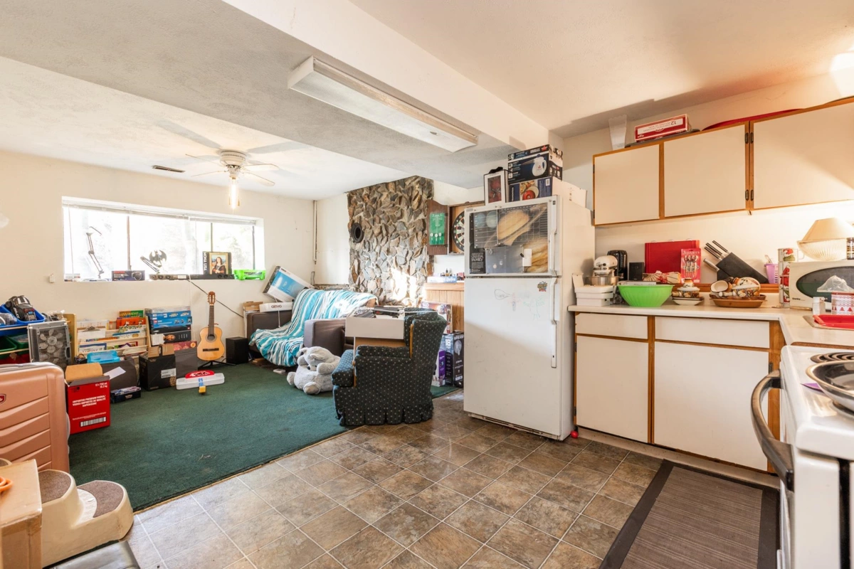 Powder Room Photo of 2637 Wildwood Court, Langley, BC