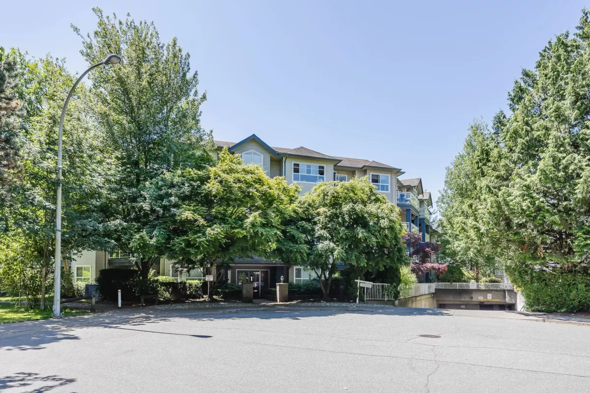 Outdoor Deck Photo of 107 8115 121a Street, Surrey, BC