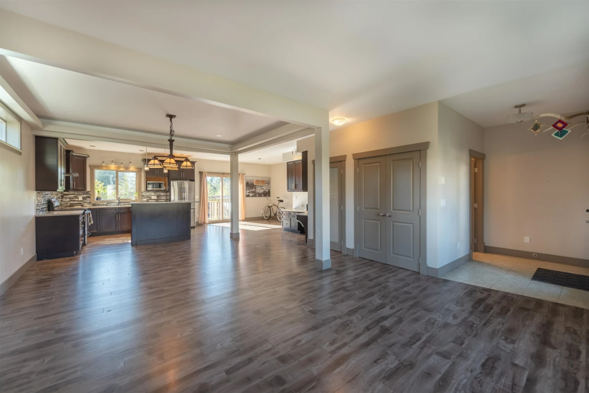 Hallway Photo of 6391 Oracle Road, Sechelt, BC