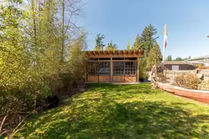 6391 Oracle Road, Sechelt, BC, Sechelt — Single Family Residence for sale