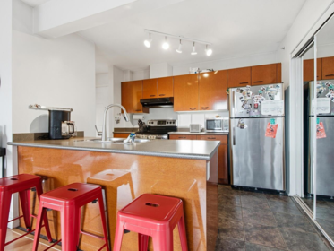 Primary Bedroom Photo of 404 1688 E 8th Avenue, Vancouver, BC