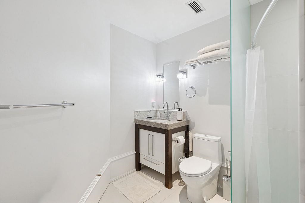 Bedroom 4 Photo of 402 1102 Hornby Street, Vancouver, BC