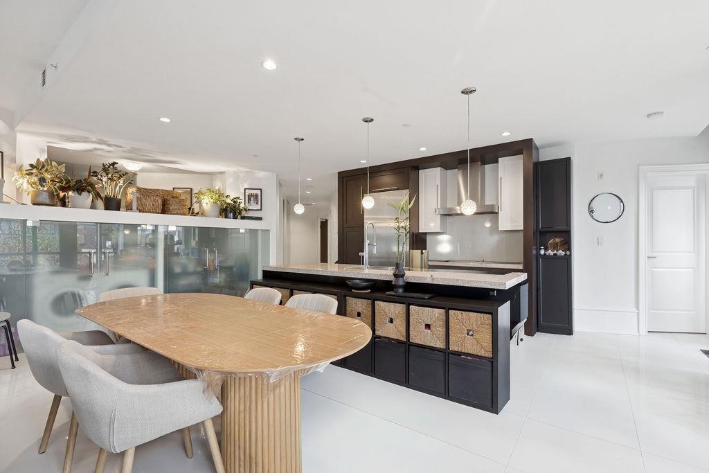 Breakfast Nook Photo of 402 1102 Hornby Street, Vancouver, BC