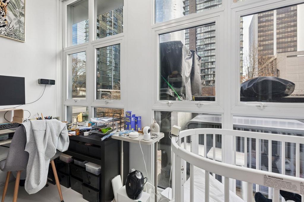 Guest Bathroom Photo of 402 1102 Hornby Street, Vancouver, BC