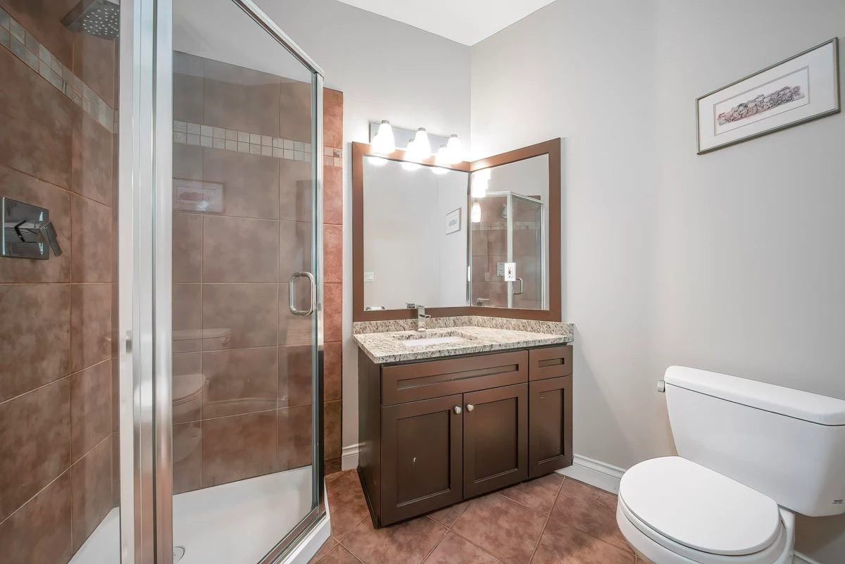 Basement Recreation Room Photo of 2099 132a Street, Surrey, BC