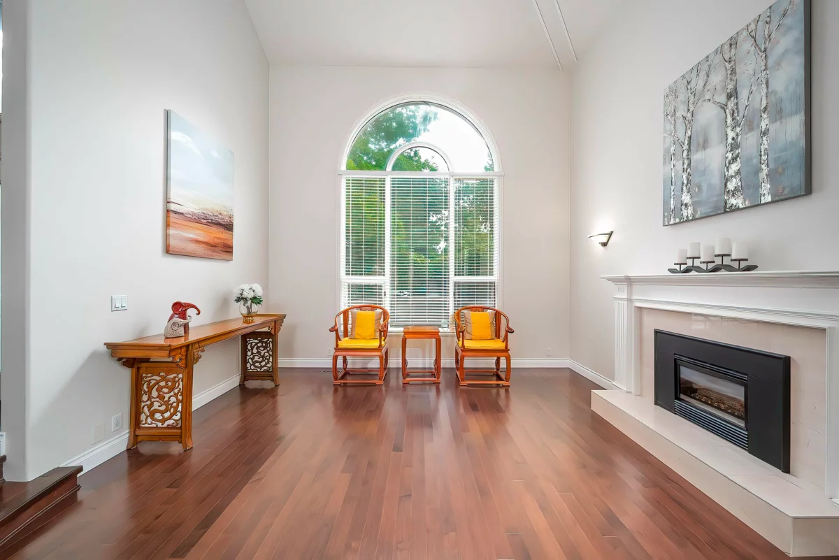 Dining Area Photo of 2099 132a Street, Surrey, BC