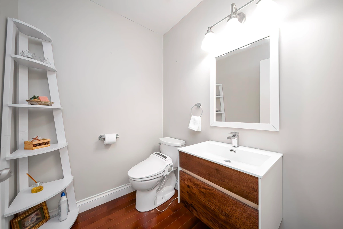 Loft / Bonus Room Photo of 2099 132a Street, Surrey, BC