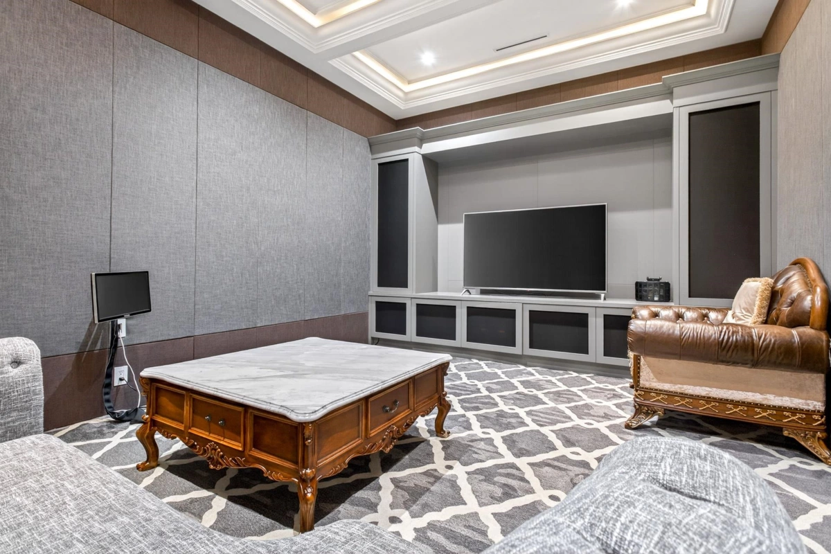 Garden / Landscaping Photo of 4908 Marguerite Street, Vancouver, BC