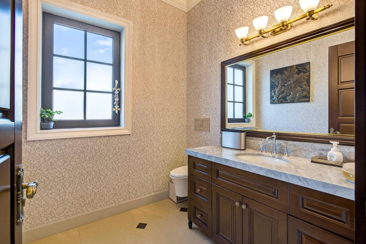 Guest Bathroom Photo of 4908 Marguerite Street, Vancouver, BC