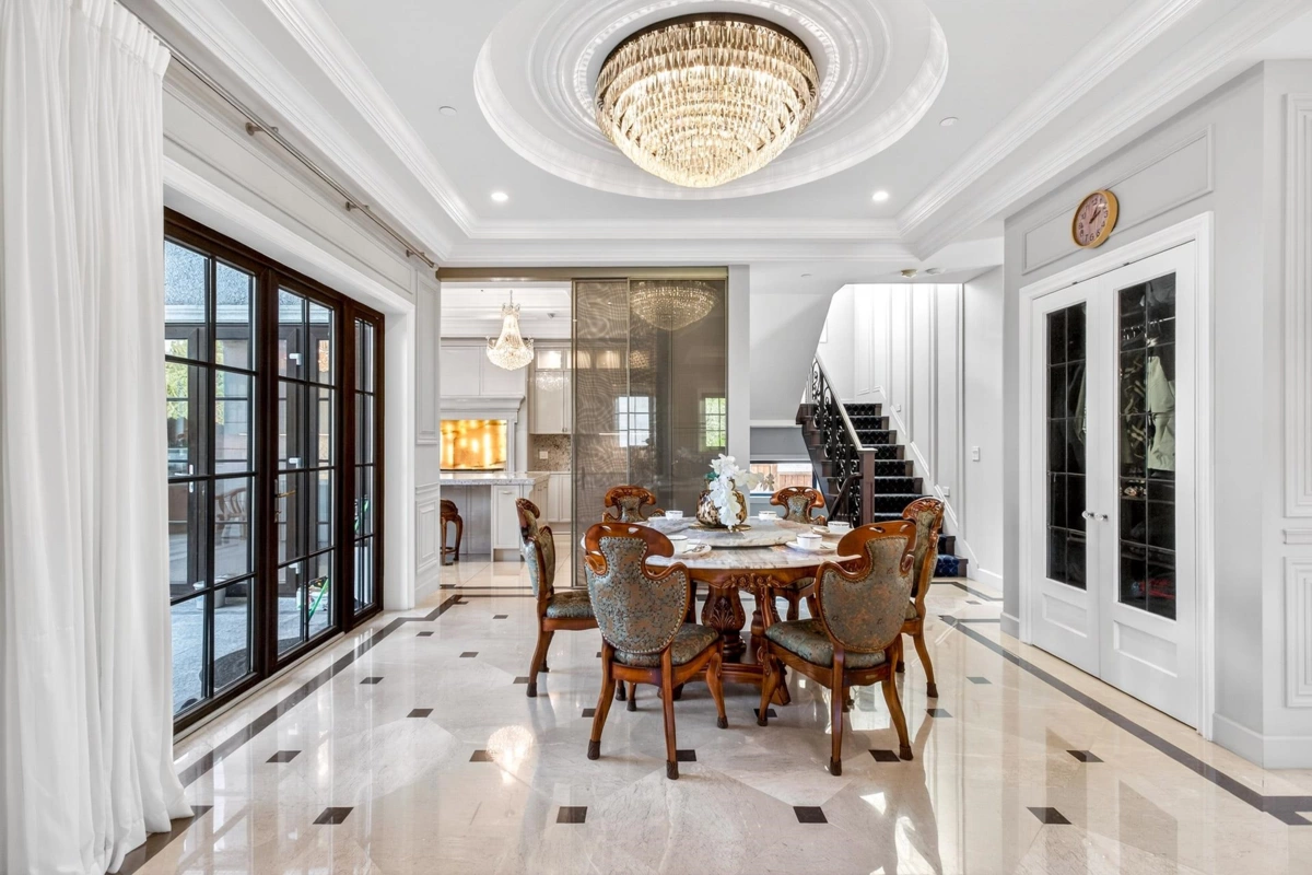 Kitchen Island Photo of 4908 Marguerite Street, Vancouver, BC