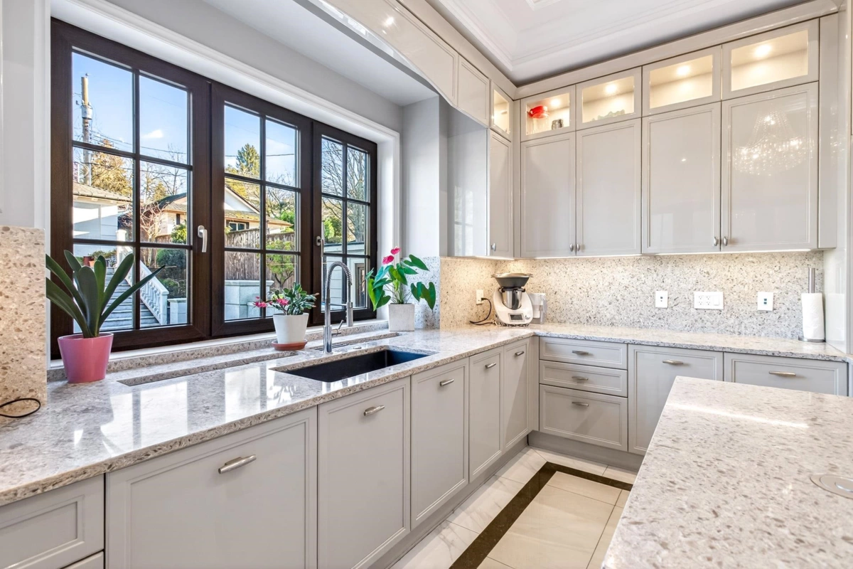 Walk-In Closet Photo of 4908 Marguerite Street, Vancouver, BC