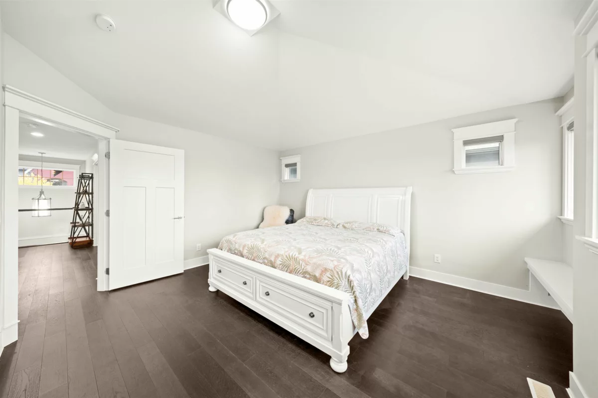 Walk-In Closet Photo of 2862 Helc Place, Surrey, BC