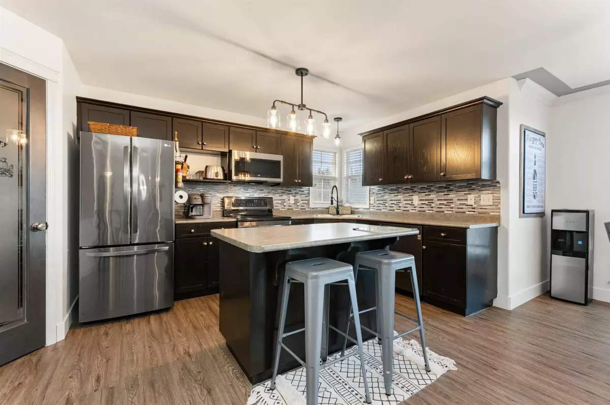 Family Room Photo of 46303 Valleyview Road, Chilliwack, BC