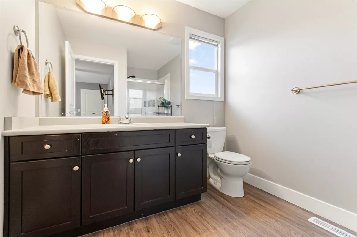 Mudroom Photo of 46303 Valleyview Road, Chilliwack, BC