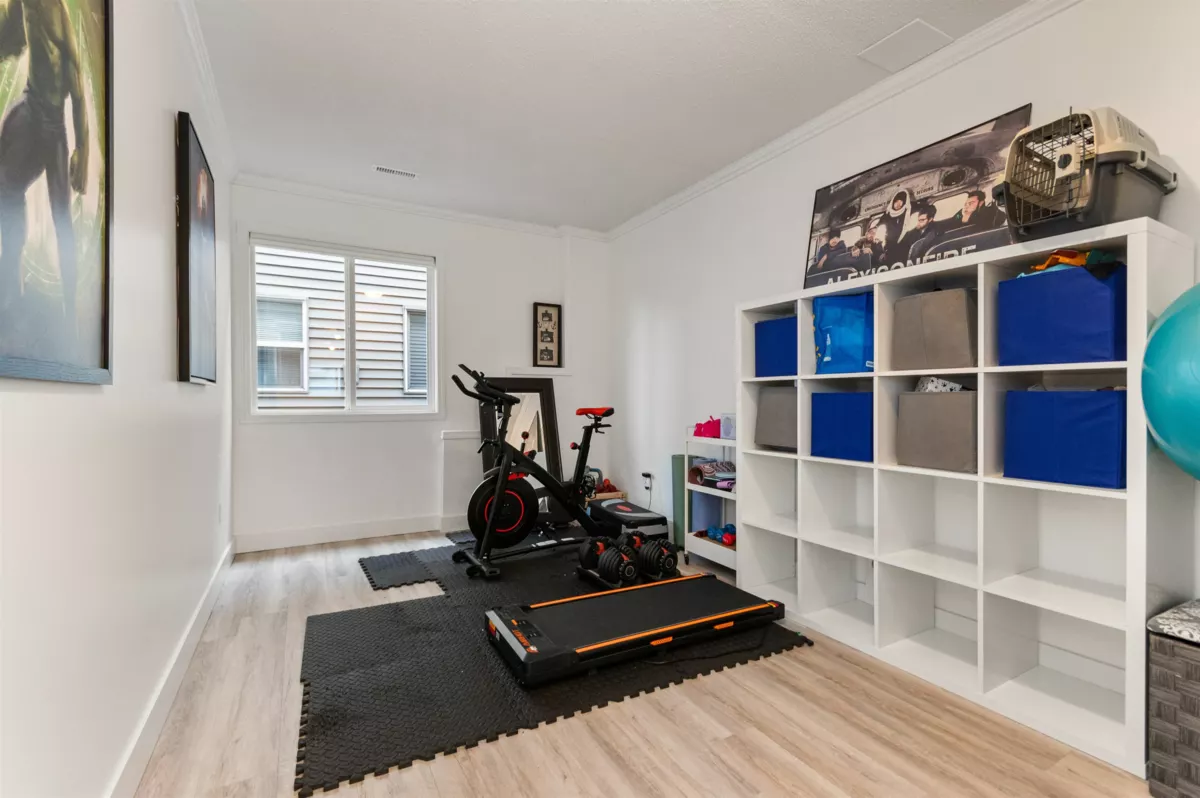 Swimming Pool Photo of 46303 Valleyview Road, Chilliwack, BC