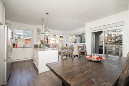 Kitchen Photo of 313 16380 64 Avenue, Surrey, BC