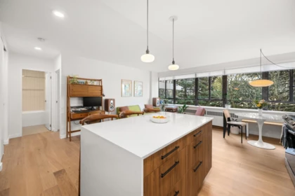Office / Den Photo of 320 1445 Marpole Avenue, Vancouver, BC