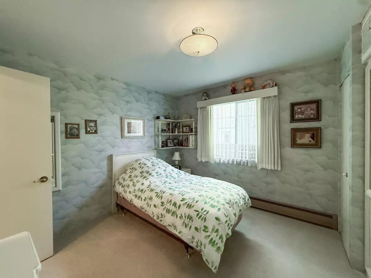 Mudroom Photo of 6816 Ontario Street, Vancouver, BC