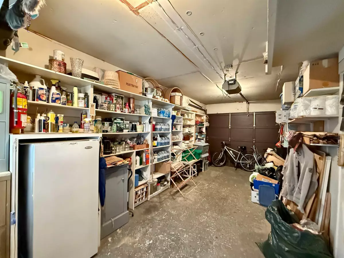 Outdoor Patio Photo of 6816 Ontario Street, Vancouver, BC