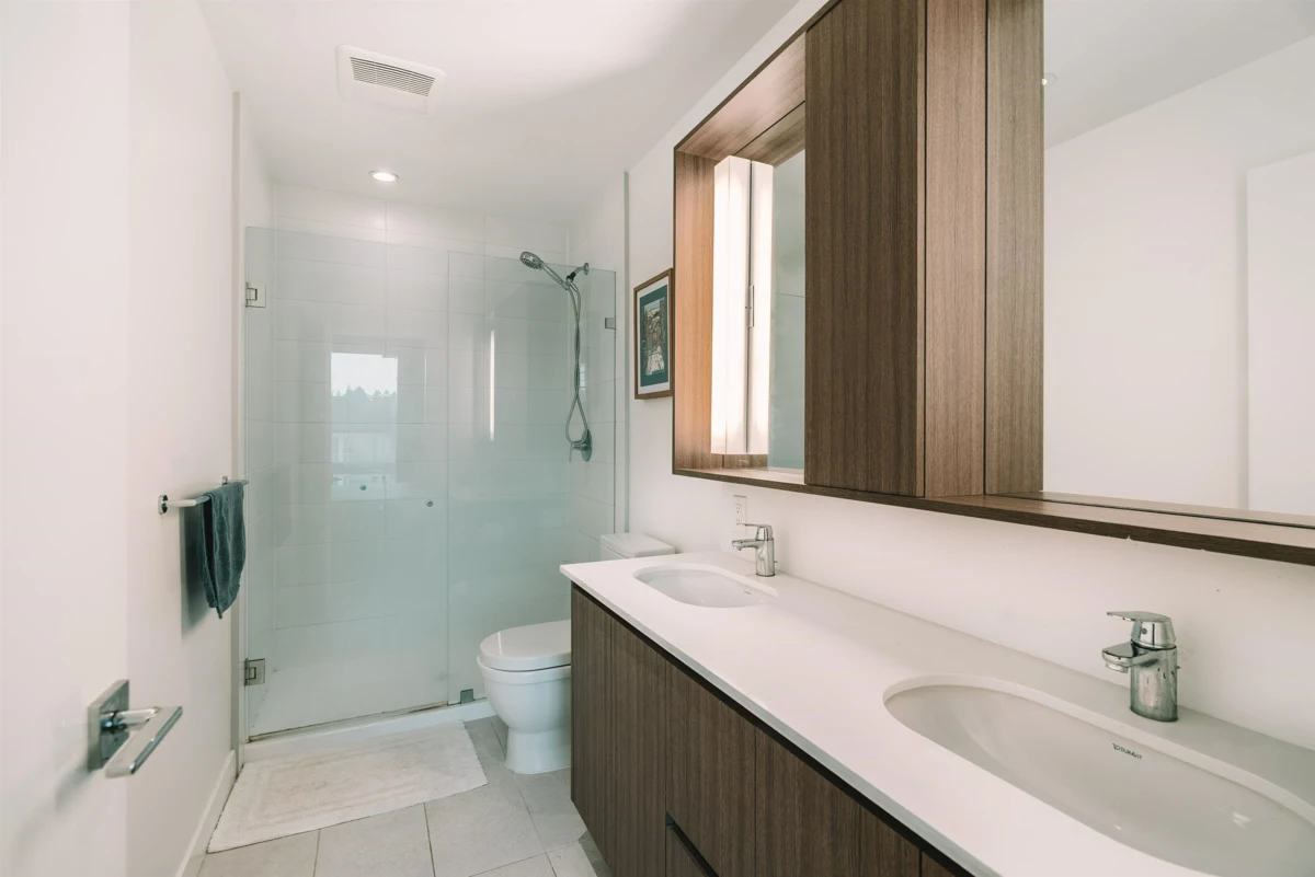 Basement Recreation Room Photo of 402 516 Foster Avenue, Coquitlam, BC