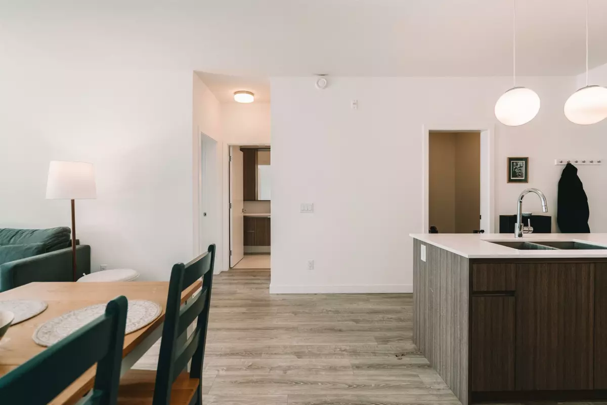 Entry Foyer Photo of 402 516 Foster Avenue, Coquitlam, BC