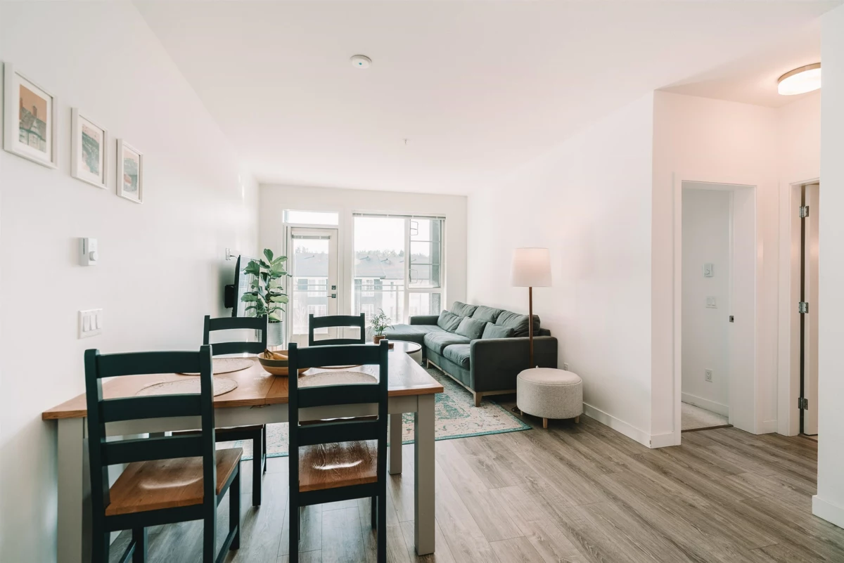 Kitchen Island Photo of 402 516 Foster Avenue, Coquitlam, BC