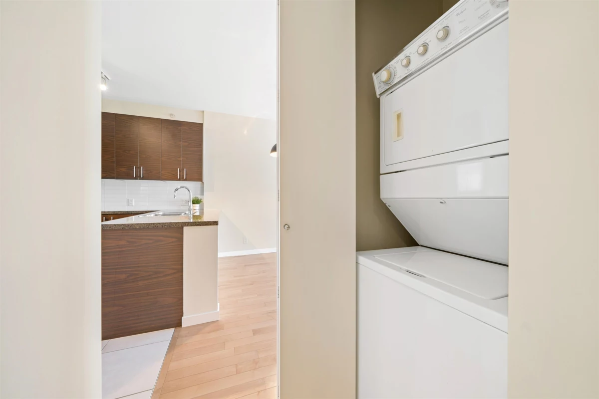 Laundry Room Photo of 605 2345 Madison Avenue, Burnaby, BC