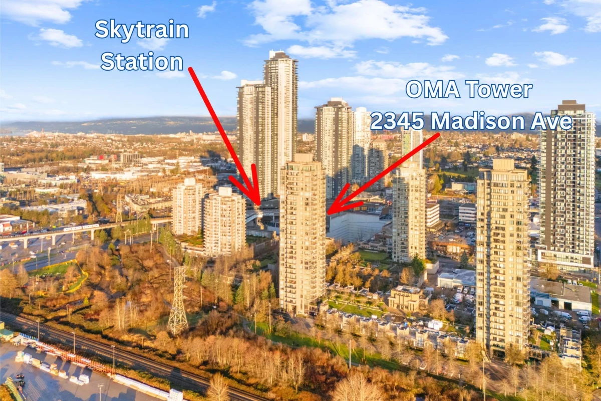 Swimming Pool Photo of 605 2345 Madison Avenue, Burnaby, BC