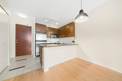 Breakfast Nook Photo of 605 2345 Madison Avenue, Burnaby, BC