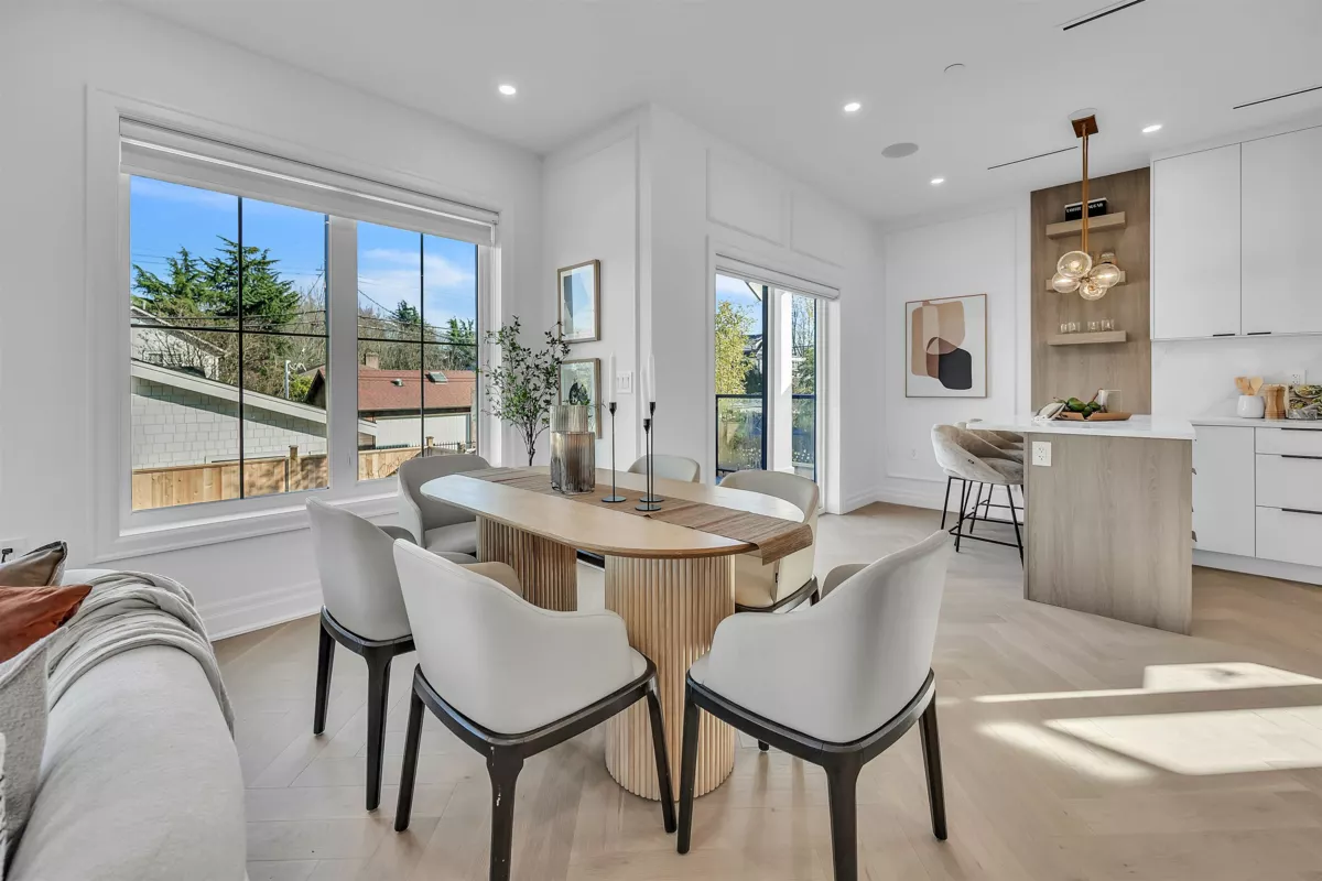 Family Room Photo of 3526 E Lakewood Street, Vancouver, BC