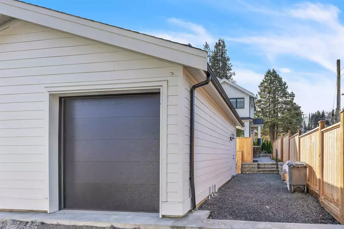 Hot Tub / Spa Photo of 3526 E Lakewood Street, Vancouver, BC