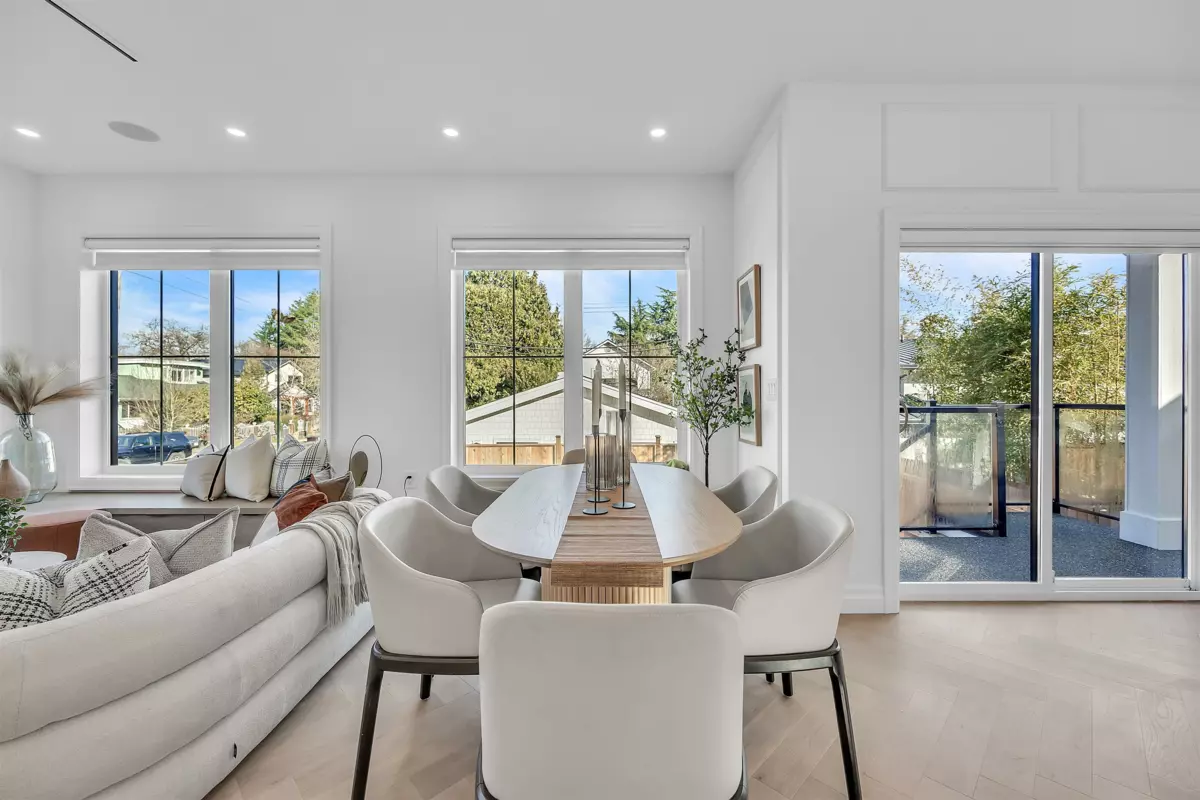 Kitchen Photo of 3526 E Lakewood Street, Vancouver, BC