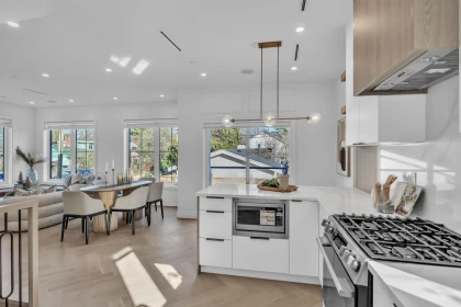 Breakfast Nook Photo of 3526 E Lakewood Street, Vancouver, BC