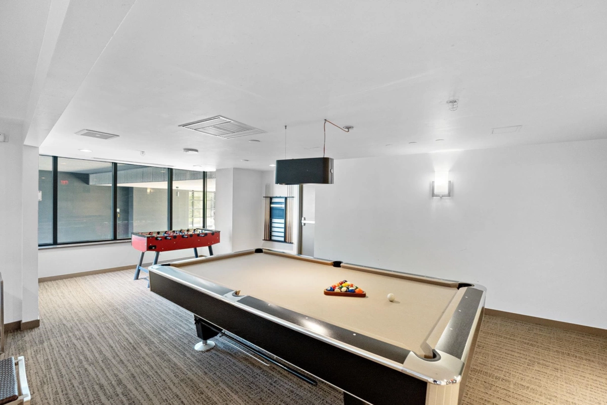 Hallway Photo of 3302 33 Smithe Street, Vancouver, BC