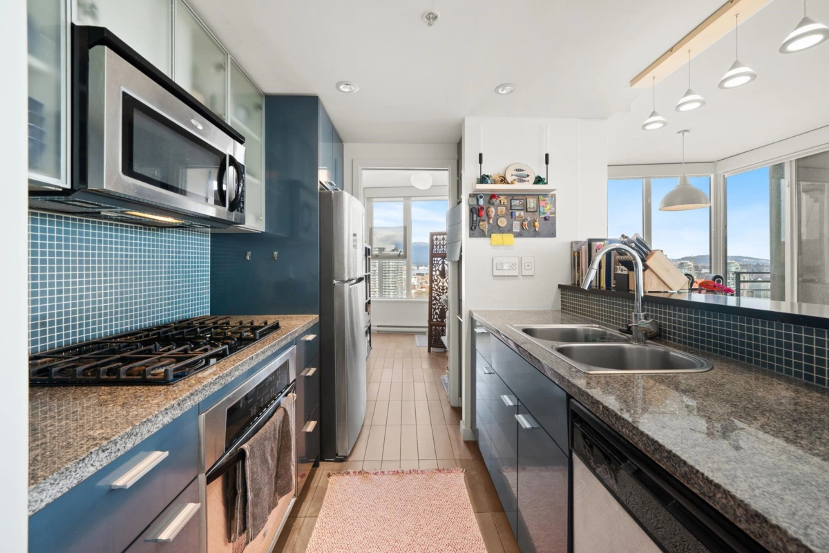 Kitchen Photo of 3302 33 Smithe Street, Vancouver, BC