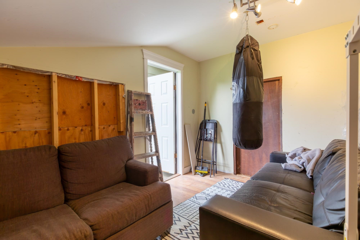 Outdoor Kitchen Photo of 34324 Mendham Street, Abbotsford, BC