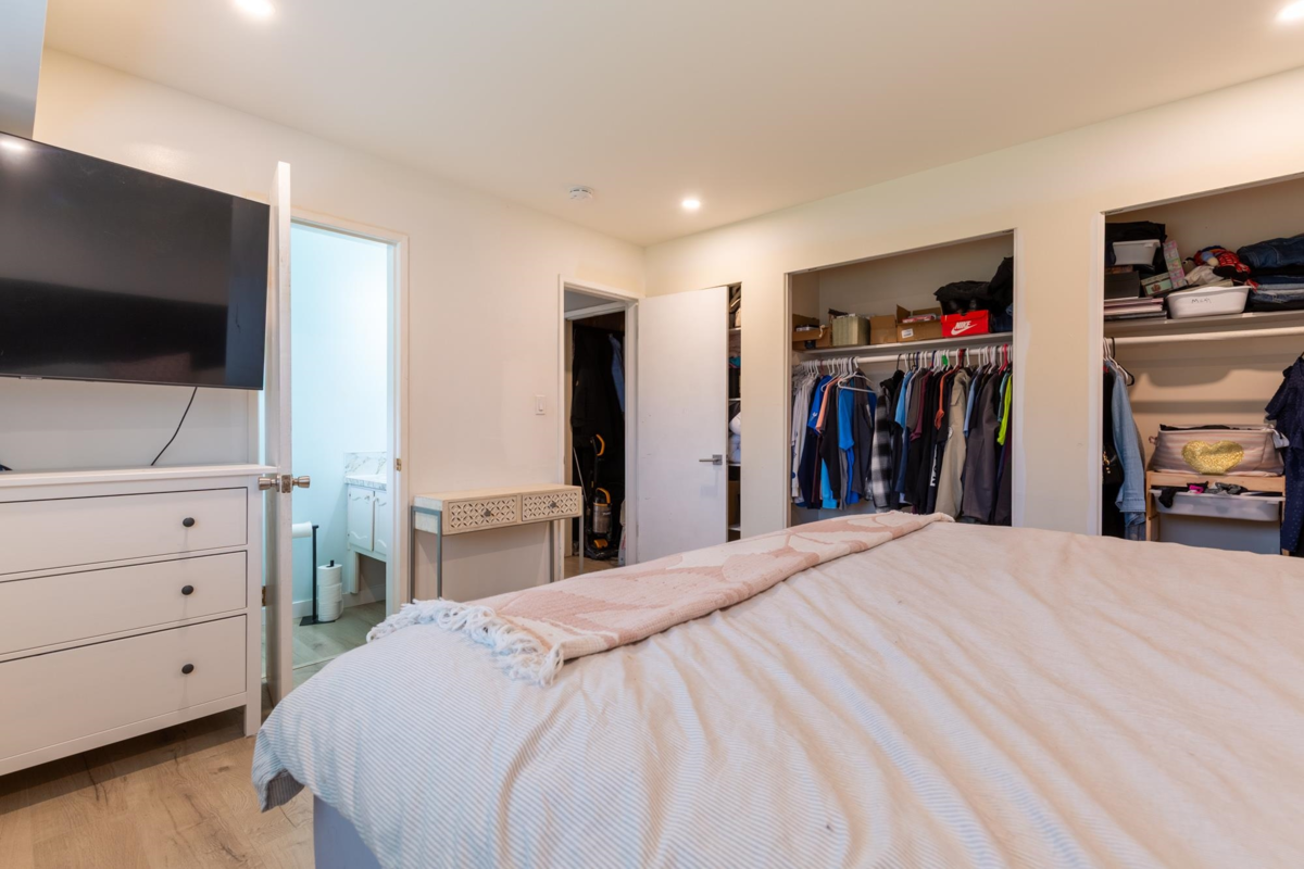 Outdoor Patio Photo of 34324 Mendham Street, Abbotsford, BC