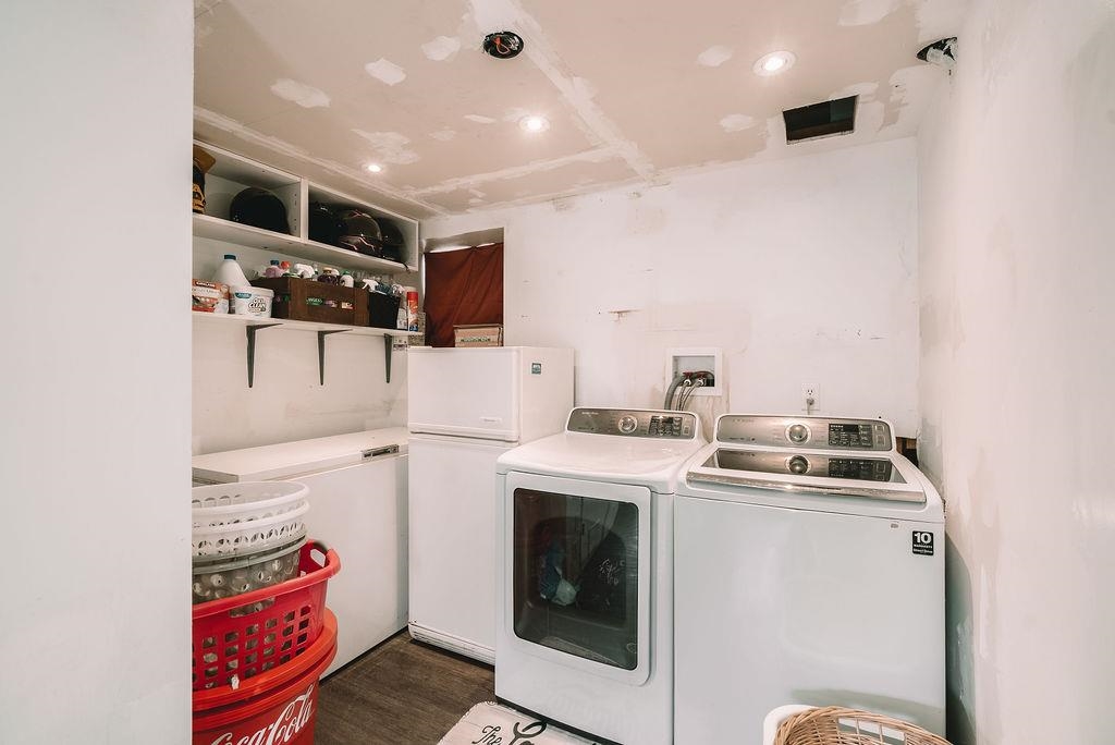 Backyard Photo of 8173 Sumac Place, Mission, BC