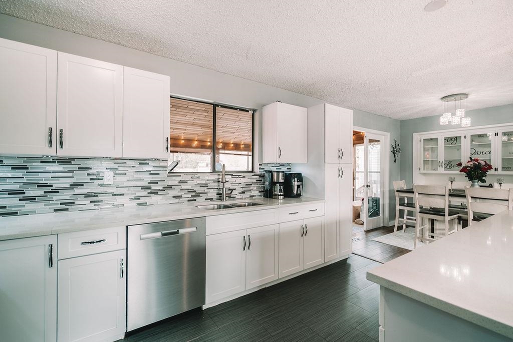 Family Room Photo of 8173 Sumac Place, Mission, BC