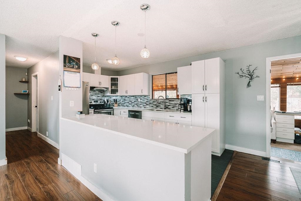 Kitchen Photo of 8173 Sumac Place, Mission, BC