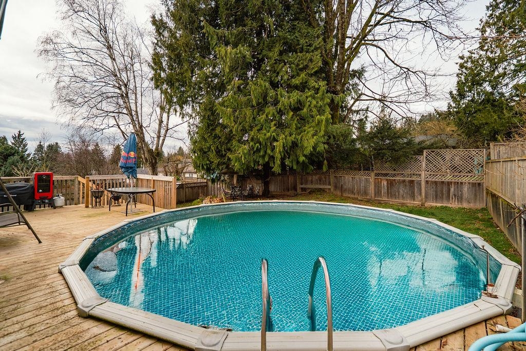 Swimming Pool Photo of 8173 Sumac Place, Mission, BC