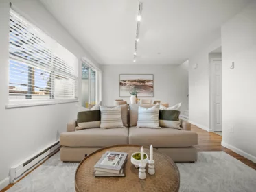 935 E 8th Avenue, Vancouver, BC