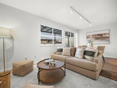 935 E 8th Avenue, Vancouver, BC