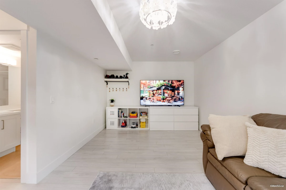 Hallway Photo of 86 8570 204 Street, Langley, BC
